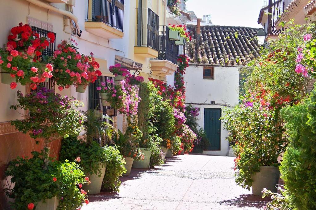 Keywise Family Luxury Infinity Beach & Golf Estepona Exterior photo