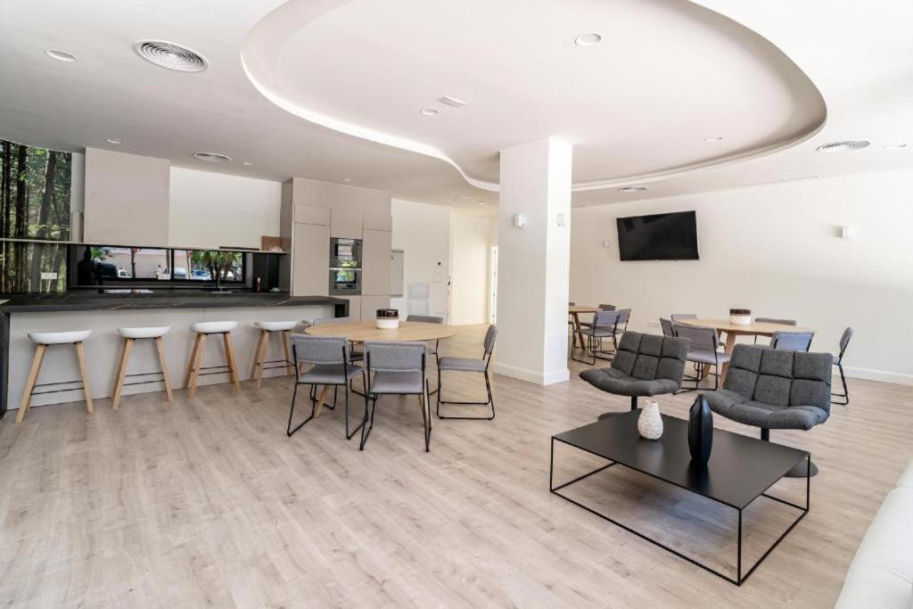 Keywise Family Luxury Infinity Beach & Golf Estepona Exterior photo